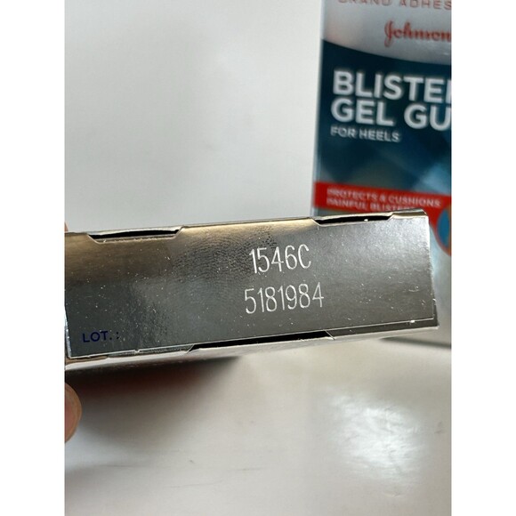 Band Aid Blister Gel Guard For Heels Blister Protection Waterproof Bandaid 24 Ct - Picture 3 of 4